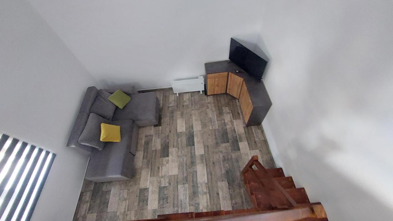 Вілла Casa Noua Саска-Монтана Екстер'єр фото